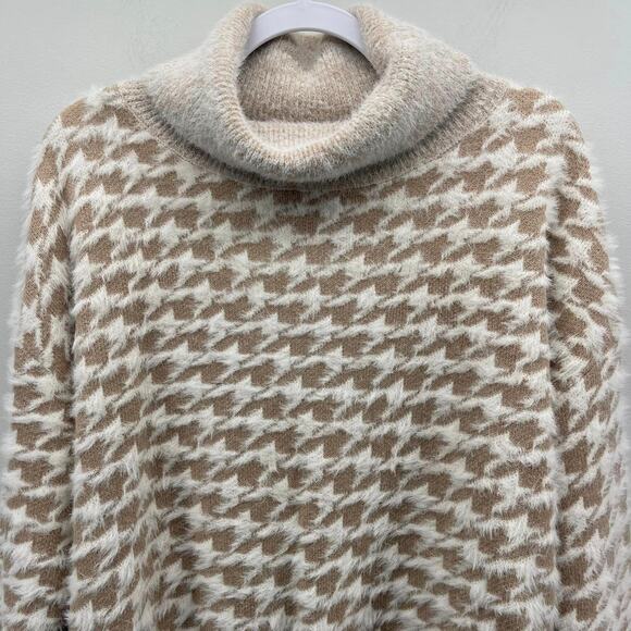 KUT from the Kloth Evea Camel Cream Houndstooth Turtleneck Sweater Style KS17807 - Picture 3 of 5